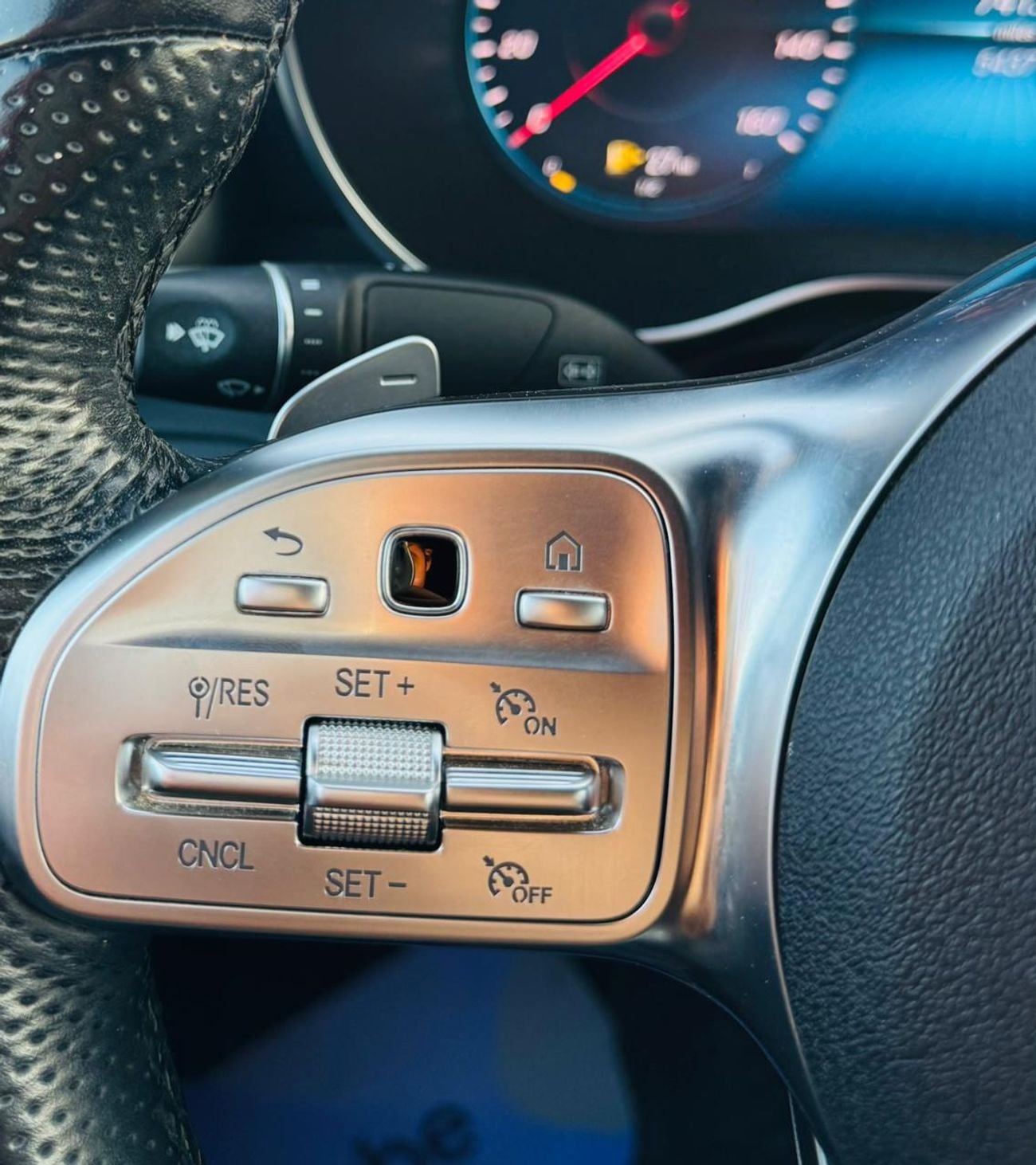 Mercedes Benz GLC 300 AMG