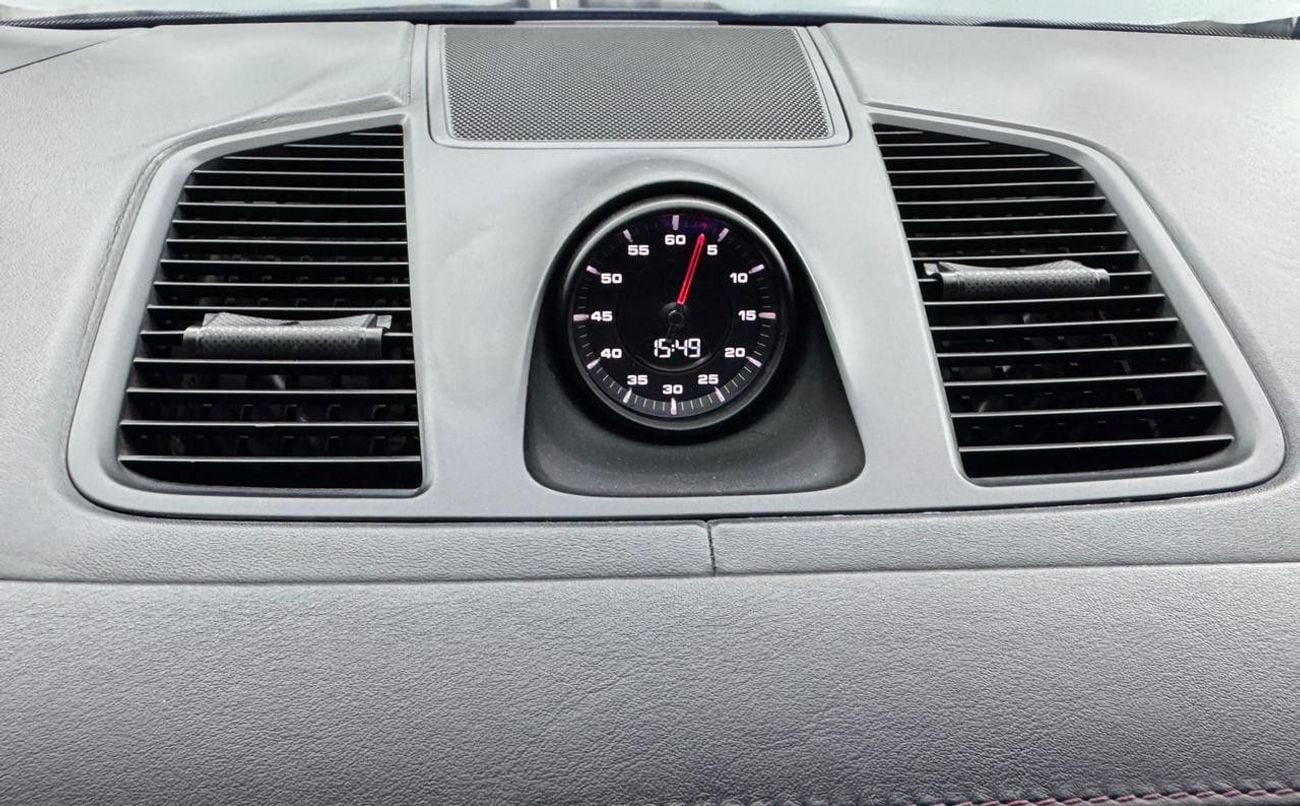 بورش كايان GTS Coupe