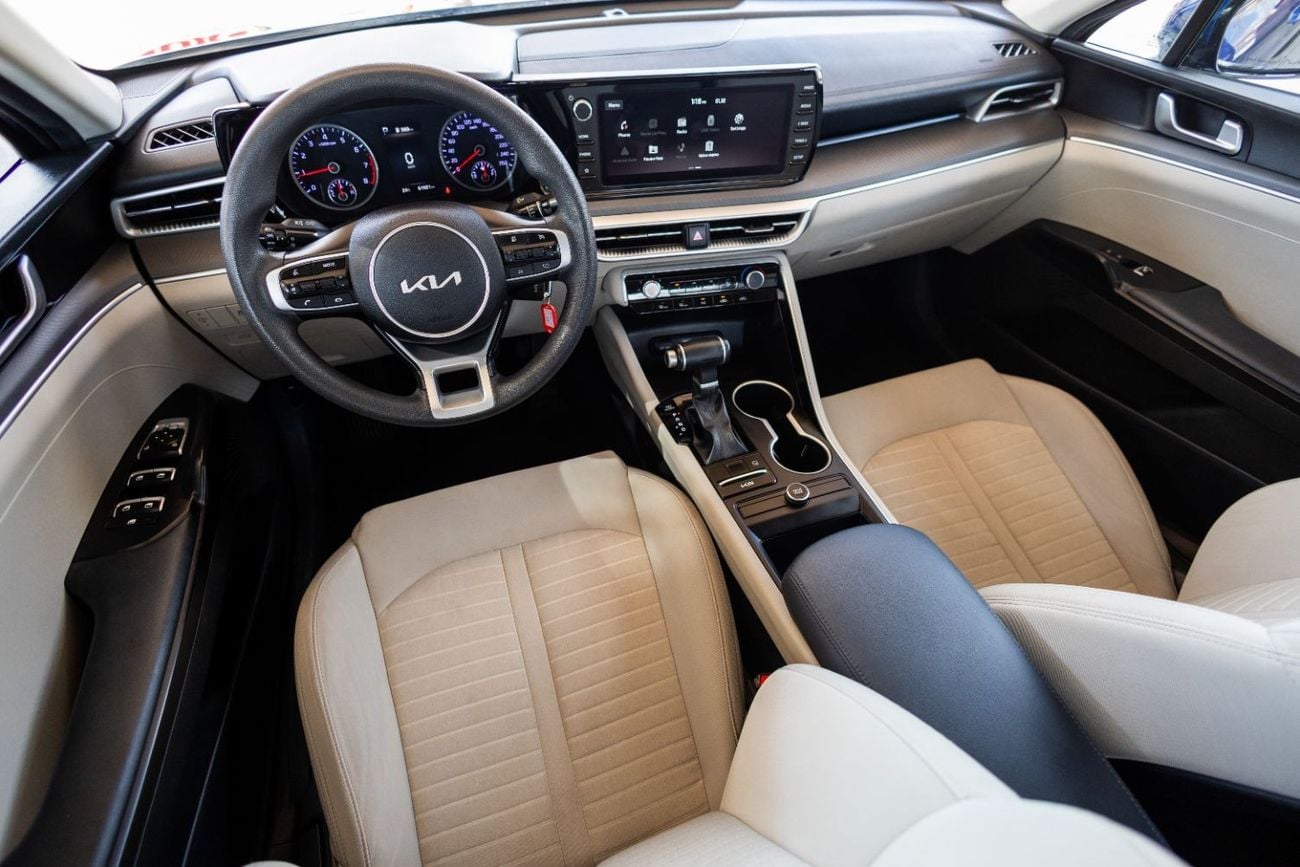 كيا K5 2.0L LX Kia K5 2023 GCC under Agency Warranty with Flexible Down-Payment.