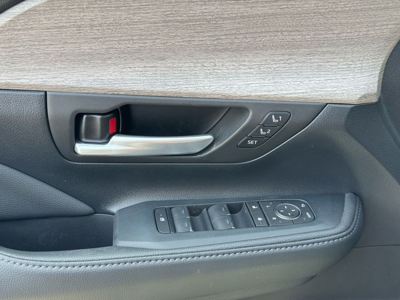 تويوتا جراند هايلاندر Limited