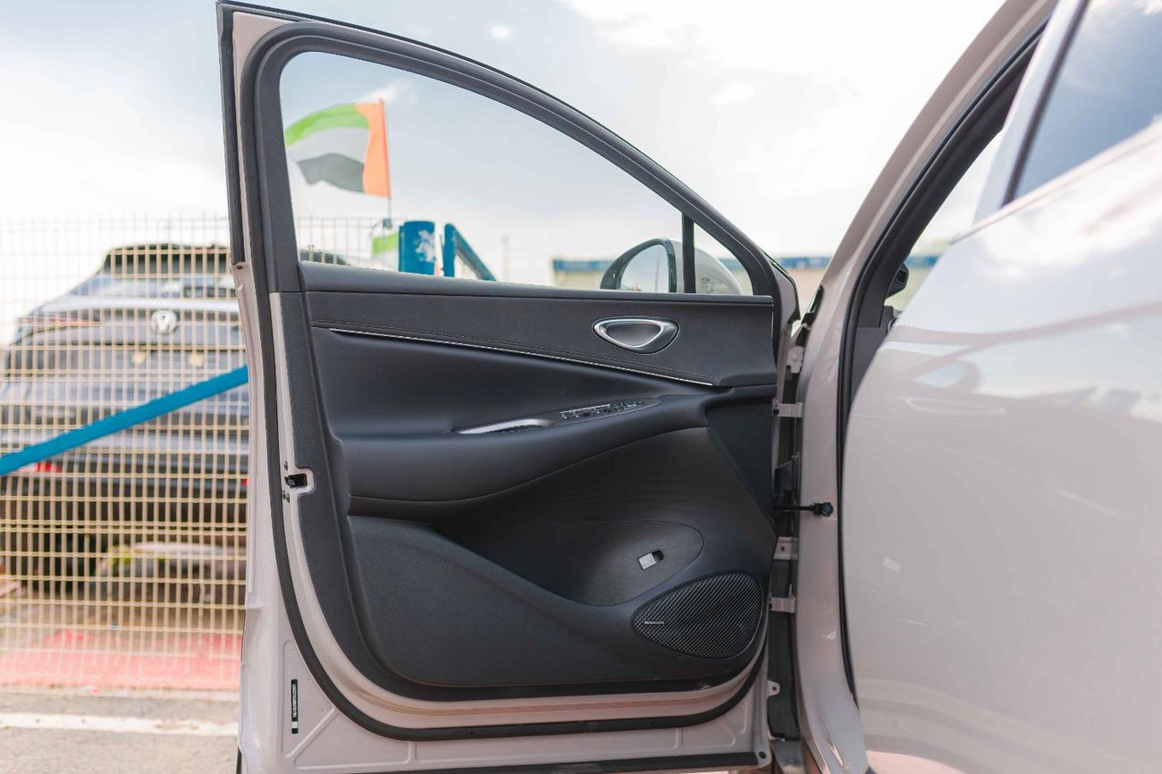 بي واي دي سيل 06 دي إم-آي BYD Sealon 06 DMI 1.5T 2025 (Grey&Black)