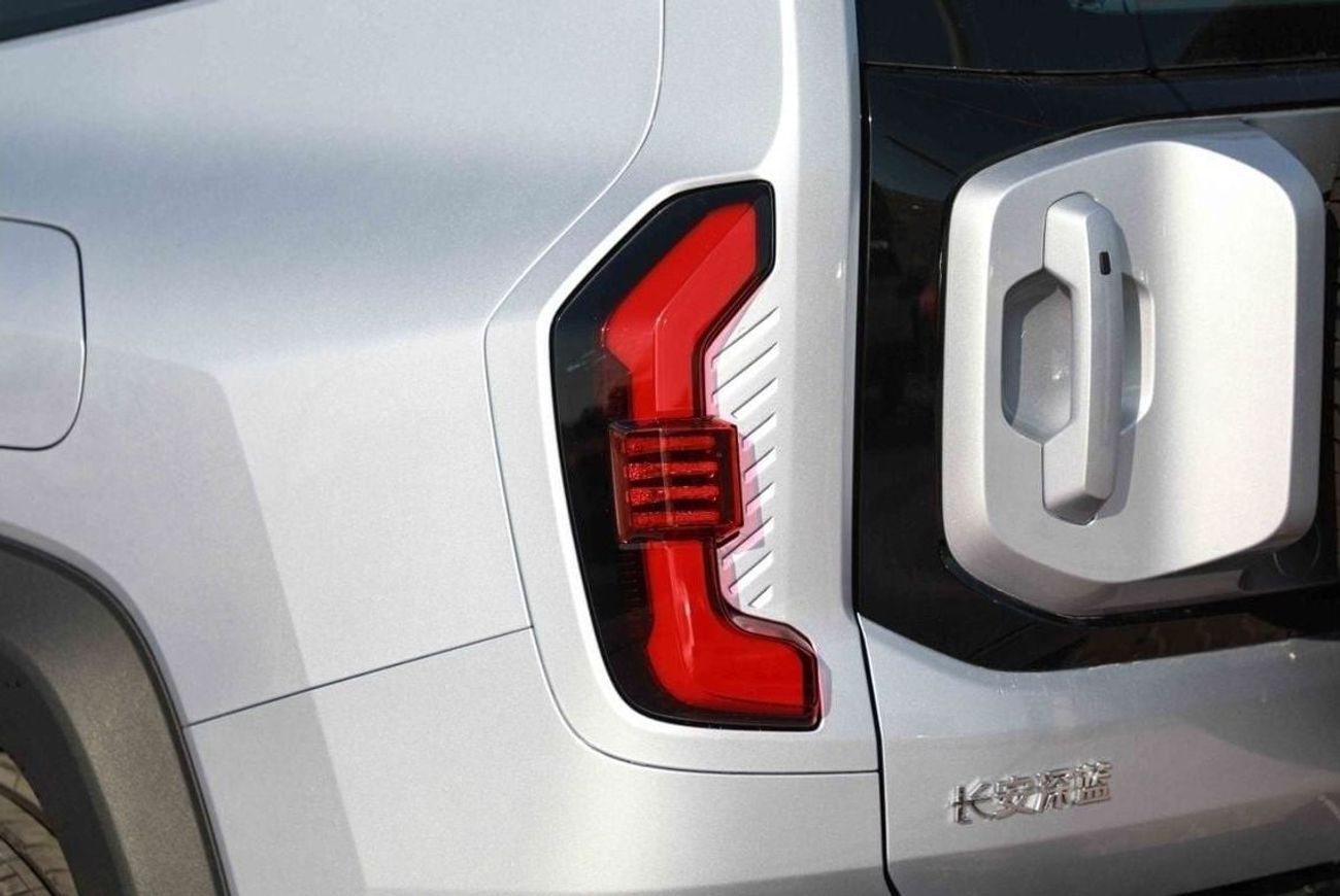 تشنجان ديبال جي 318 2024 Changan Deepal G318 Comfort - Plug-in Hybrid - Silver inside Blue