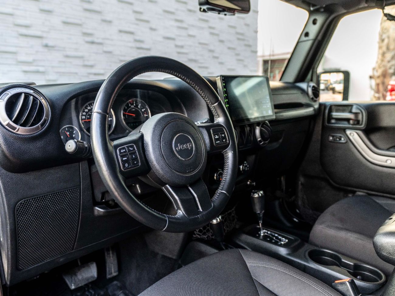 جيب رانجلر Sport 3.6L A/T (4 Seater)