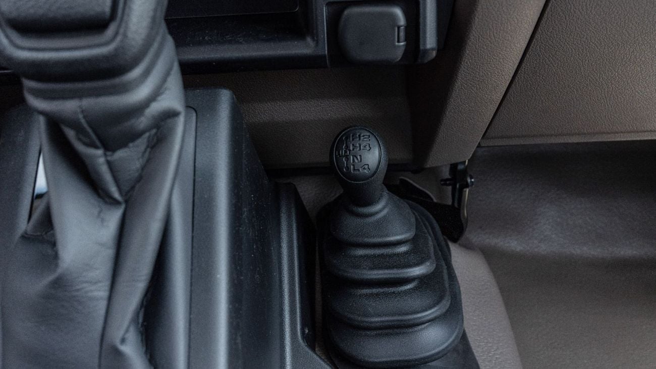 Toyota Land Cruiser Pick Up 2026 Toyota Land Cruiser LC79 2.8L AT Diesel (Beige-Brown) Basic