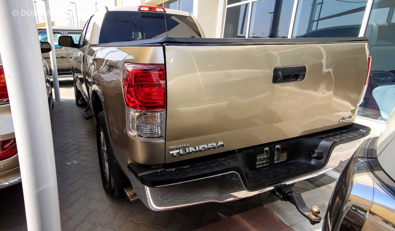 Toyota Tundra 5.7L V8