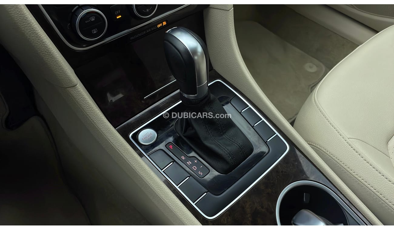 فولكس واجن باسات R LINE 2.5 | +مع الضمان | كمان تم فحص ١٥٠