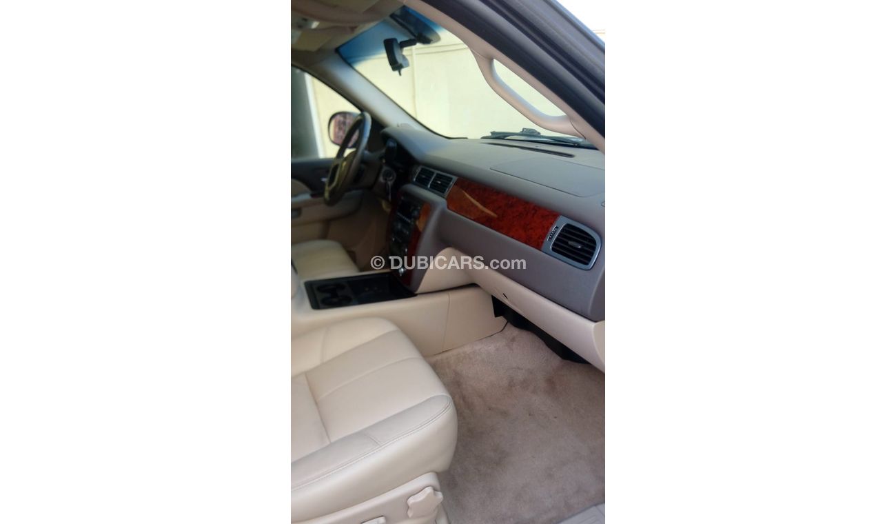 Chevrolet Suburban 5.3 LS