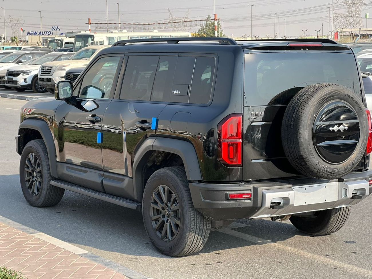 بي واي دي ليوبارد 5 navigator