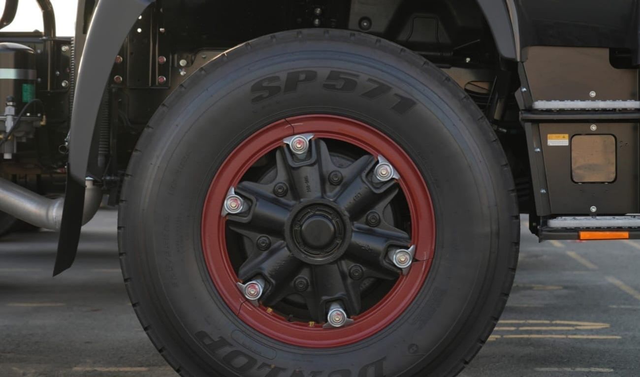 هينو 700 هينو 700 700ZS 4041 12.9L 39.5T CHASSIS CAB 6X4 M/T DIESEL