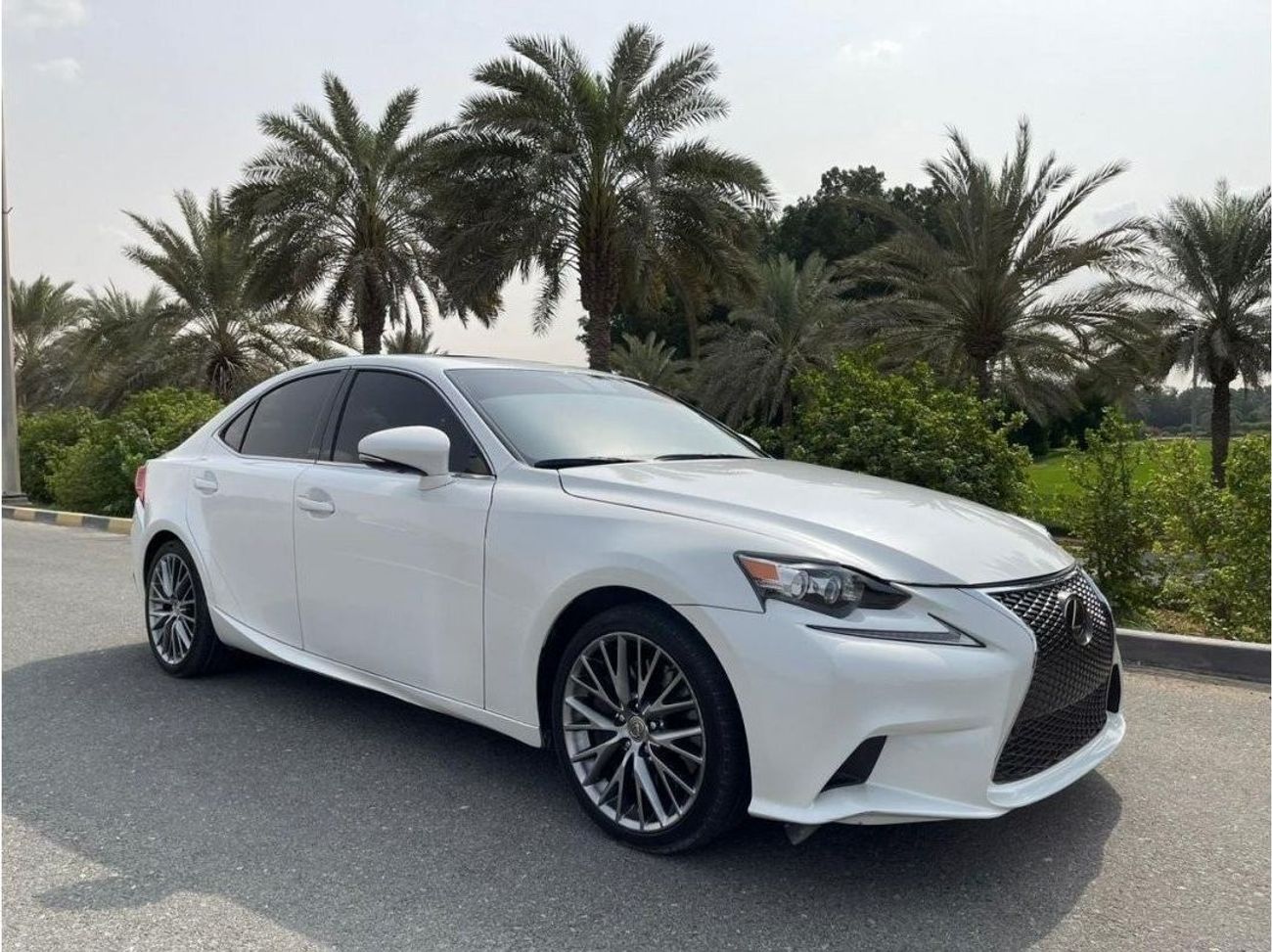 لكزس IS 300 بلاتينوم لكزس اي اس 2016 فل مواصفات