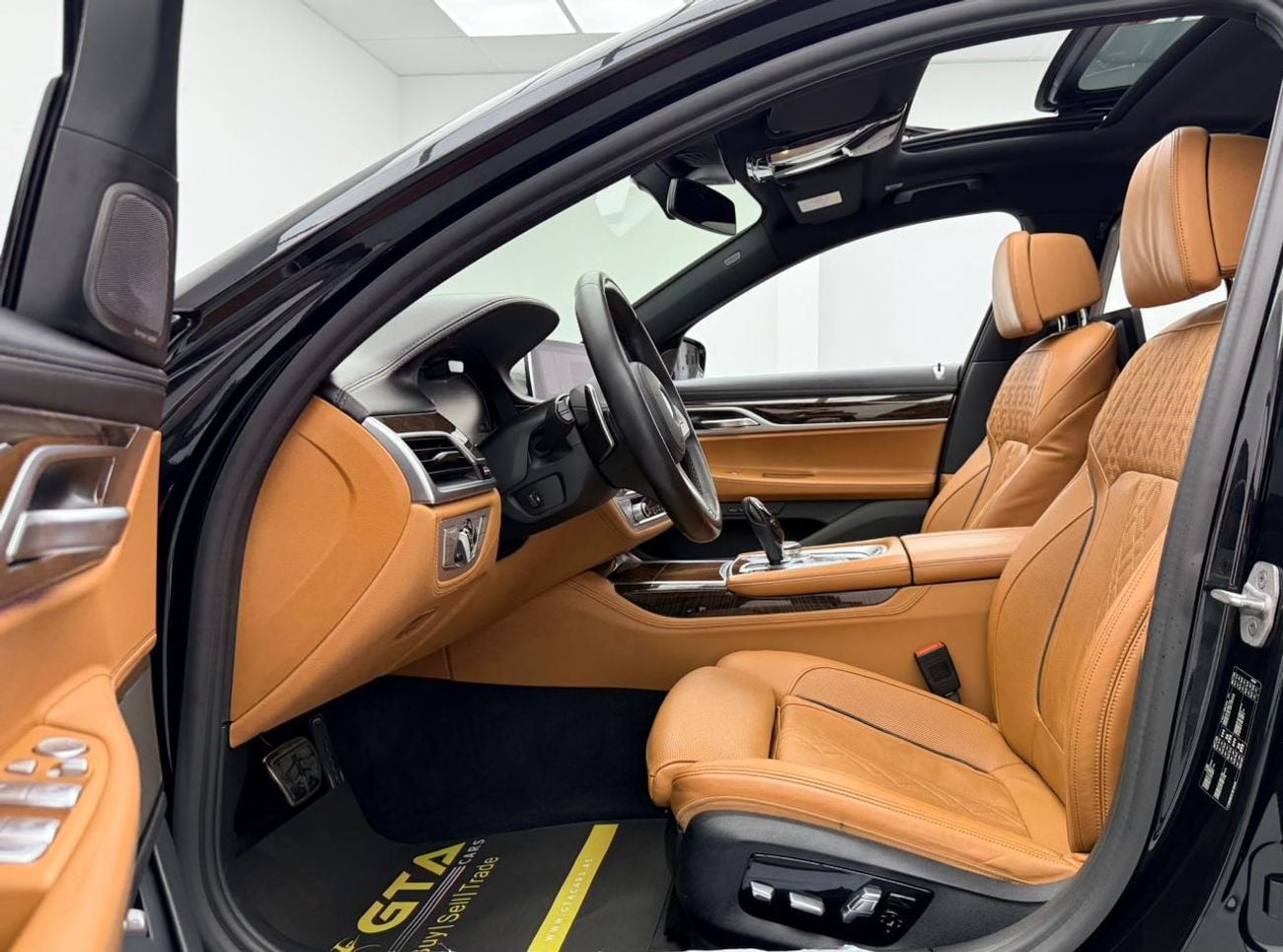 بي أم دبليو 730Li M SPORT 2021 BMW 730Li M-Sport, Warranty, Full BMW Service History, Fully Loaded, Excellent Conditio