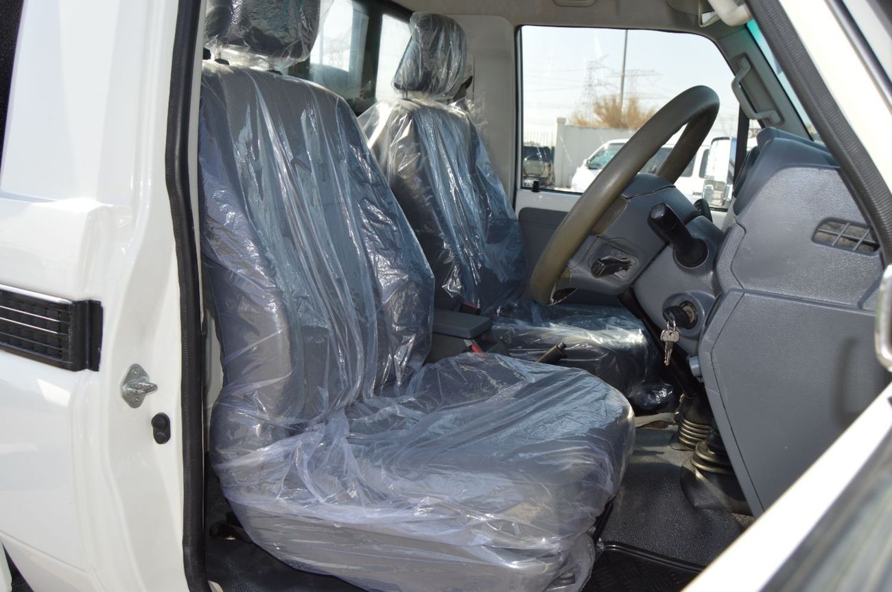 Toyota Land Cruiser Pick Up Single cabin