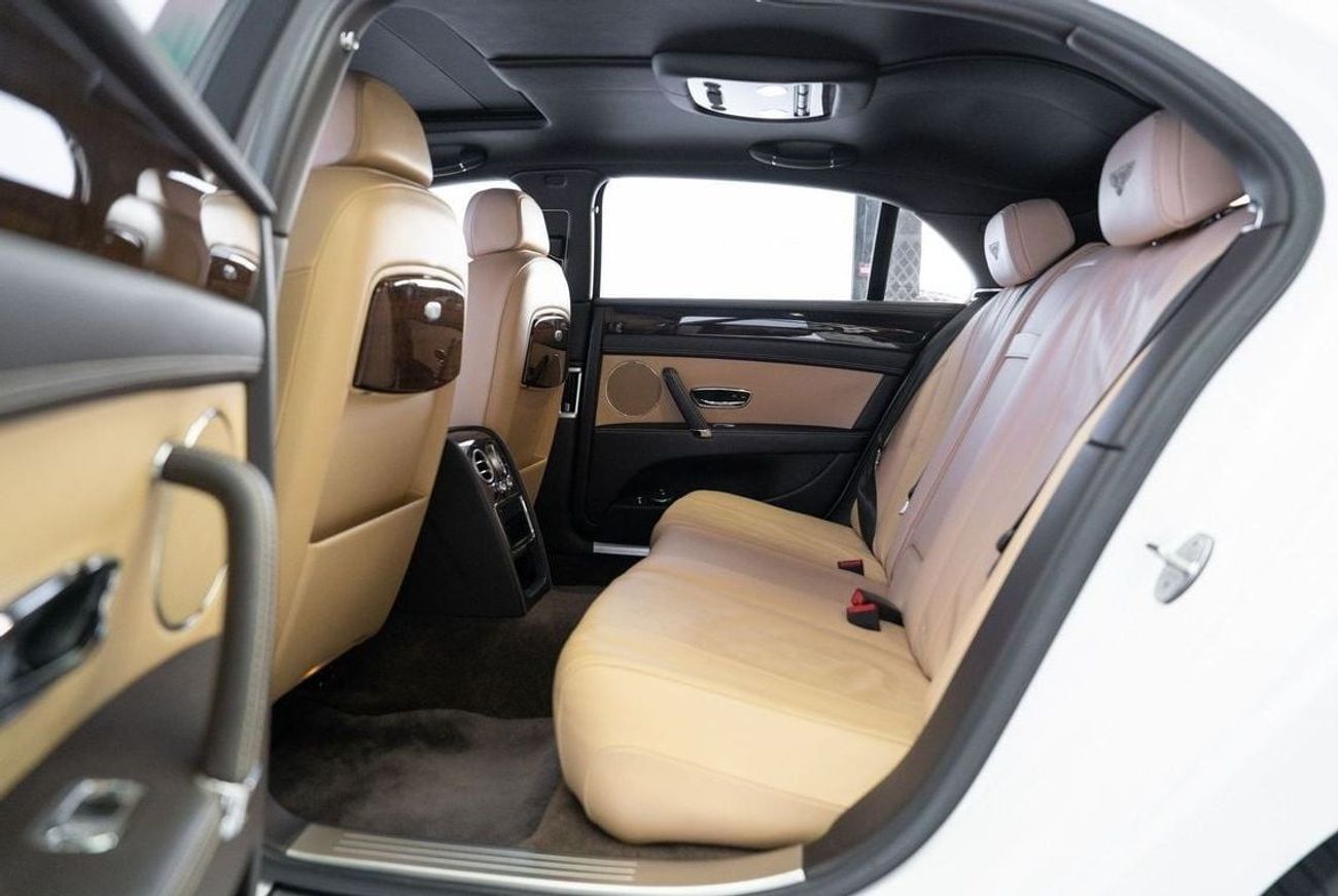 بنتلي فلاينج سبور Bentley Flying Spur