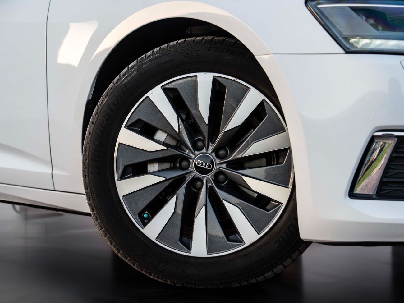 Audi A6 40 TFSI 2.0L