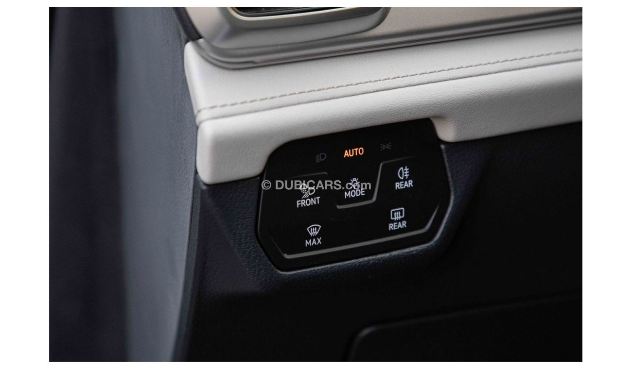 Volkswagen ID.6 2022 Volkswagen ID6 Litepro 20" FP W/o HUD + 360CAM 7ST E AT - White inside black