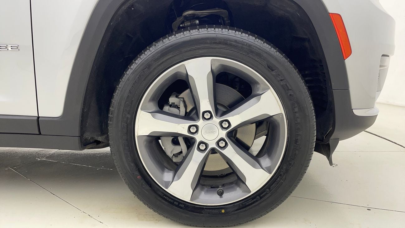 Jeep Cherokee Unlimited Sahara 3.2L 2023 LIMITED | AED 2082/Month | 0 DP | 30 Day Return | Warranty