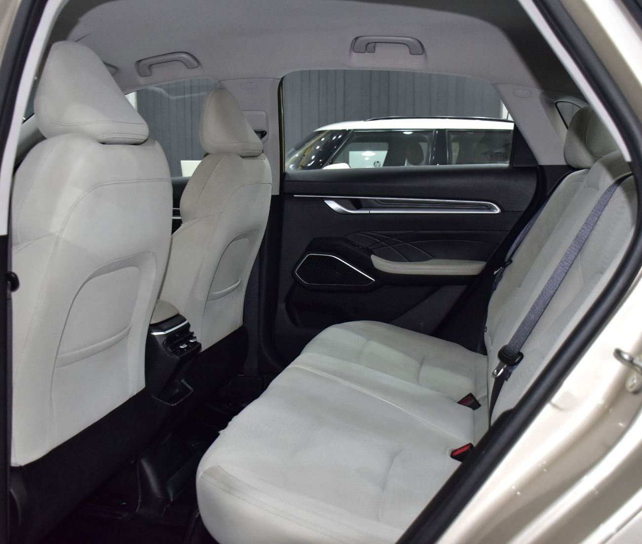 Geely Emgrand EXCELLENT DEAL for our Geely Emgrand 1.5L ( 2024 Model ) in Golden Color GCC Specs