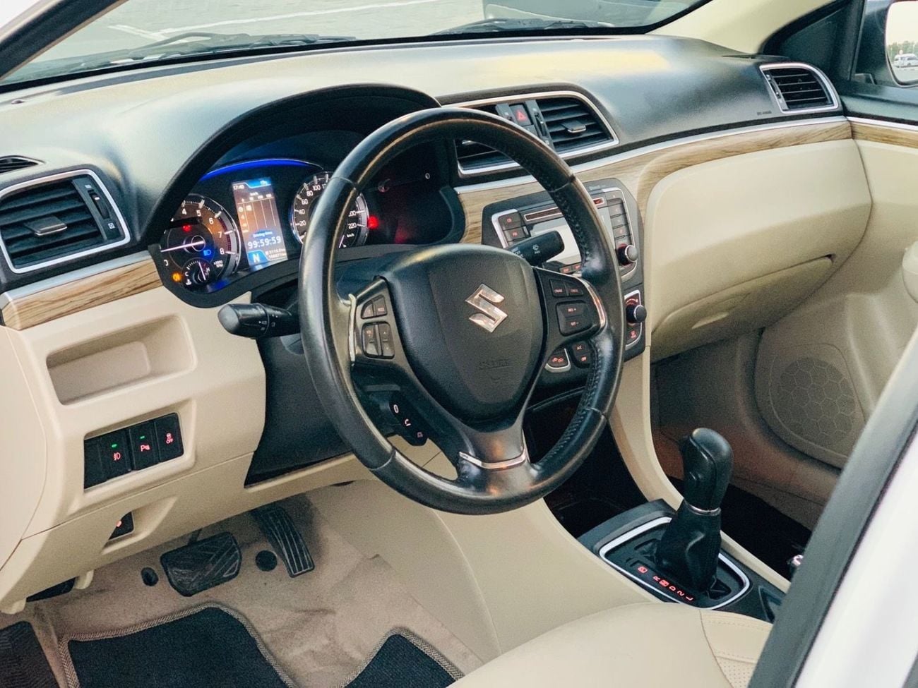 Suzuki Ciaz GLX