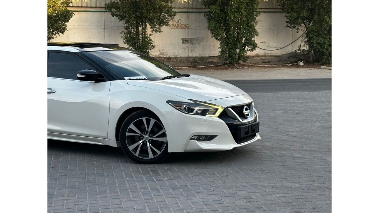 Nissan Maxima SV