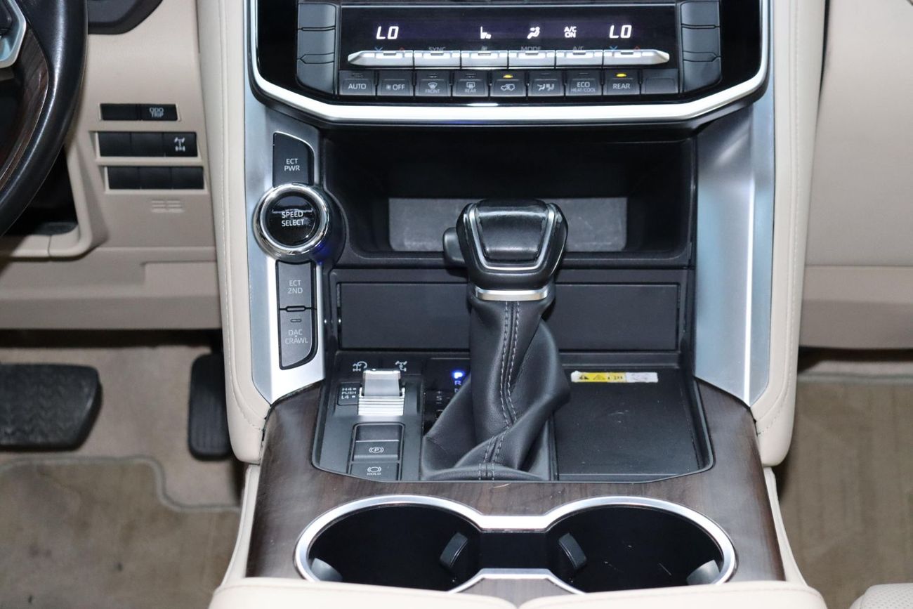 Toyota Land Cruiser GXR 4.0L