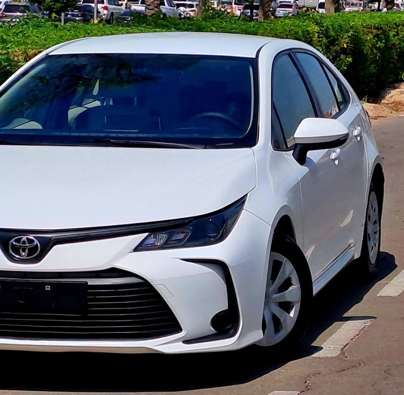 تويوتا كورولا XLI 760/- شهريًا | دول مجلس التعاون الخليجي | مثبت سرعة، كاميرا، نظام تحديد المواقع العالمي (GPS) | خالي
