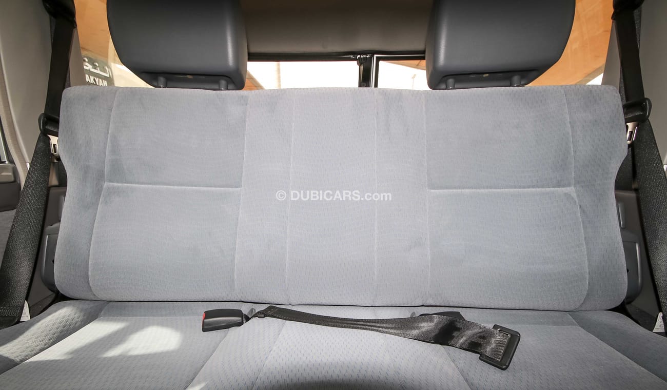 Toyota Land Cruiser 76 4.0L PETROL FULL OPTION