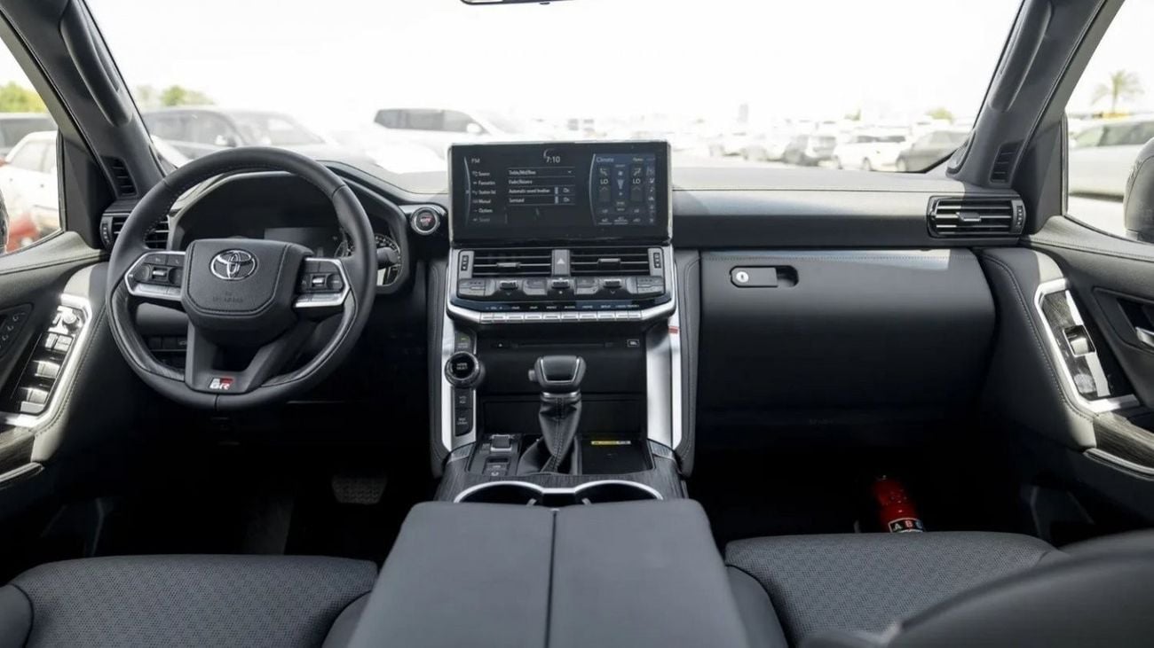 تويوتا لاند كروزر GR-S