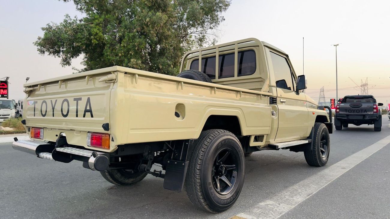 Toyota Land Cruiser Pick Up SINGLE CABIN | 4.5L PETROL ENGINE | MANUAL TRANSMISSION | RHD