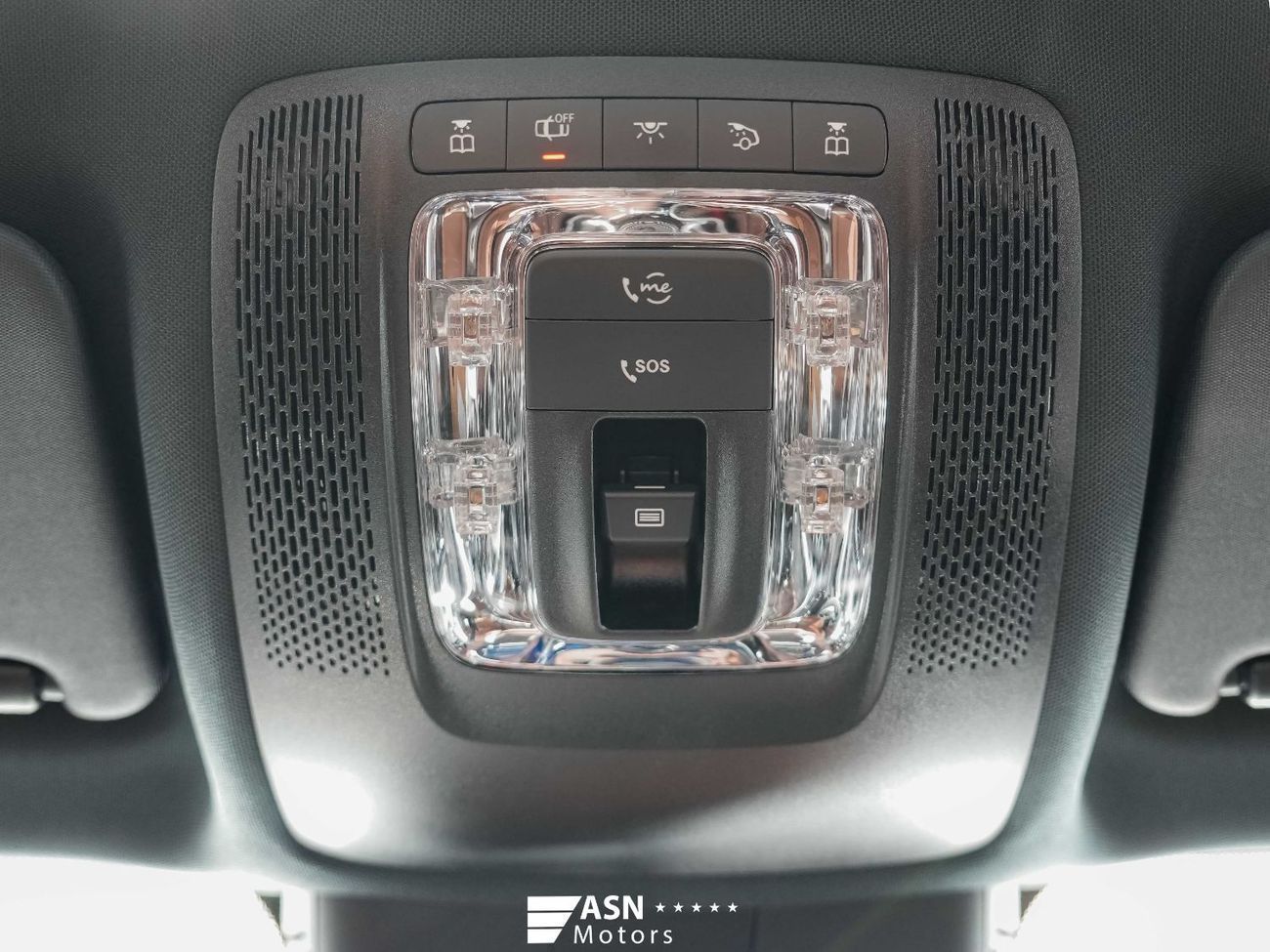 Mercedes-Benz GLB 200 Luxury 7 Seater 1.3 Turbo (Export Price)