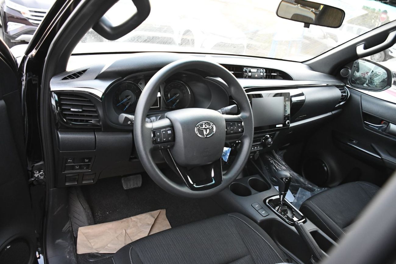 تويوتا هيلوكس Adventure 4.0L V6 with BSM ! Door Molding