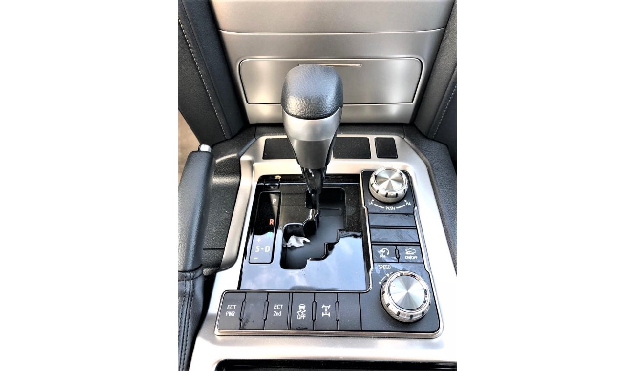 Toyota Land Cruiser GRAND TOURING,4.0L,V6,SUNROOF,LEATHER SEATS,POWER SEAT,20'' ALLOY WHEELS,2019MY