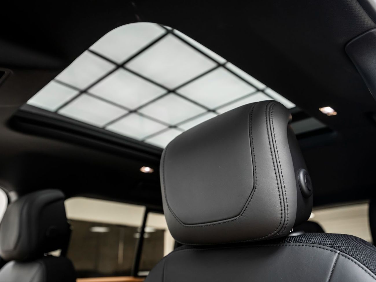 لاند روفر ديفندر P400 110 X 3.0L (5 Seater)