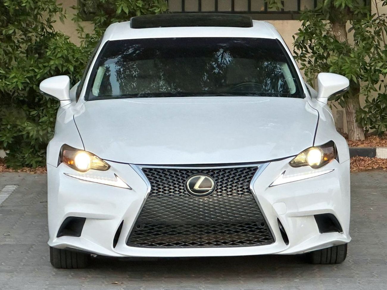 Lexus IS250 F Sport LEXUS IS F 250  PRICE: 41,000 DIRHAMS  MILEAGE : 139,000 km  American specifications  6 cyli