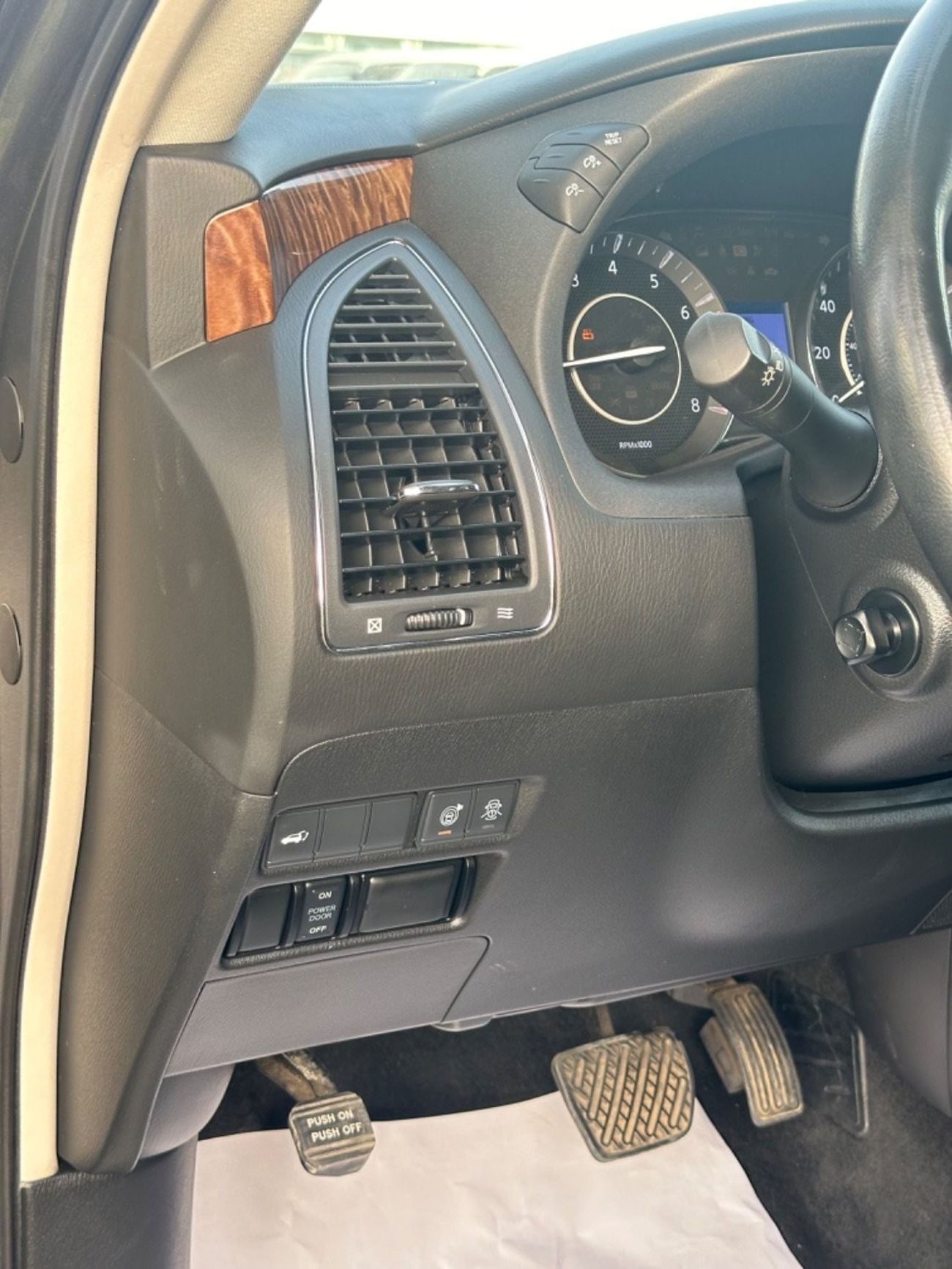 نيسان أرمادا Nissan Armada SV 2020