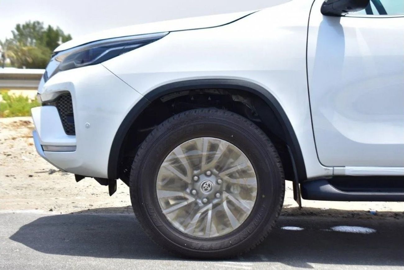 تويوتا فورتونر TOYOTA FORTUNER VX 2.8L DIESEL 4WD 7-SEATER AUTOMATIC