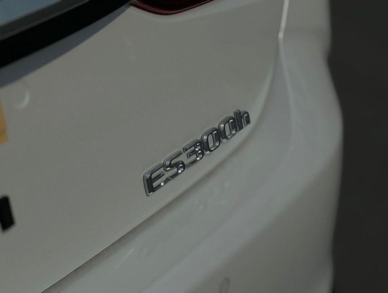 Lexus ES300h ES 300H 2.0L