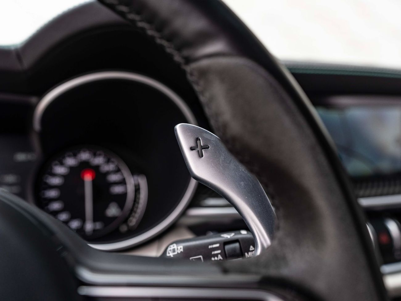 ألفا روميو ستيلفيو Quadrifoglio 2.9L (503 HP)