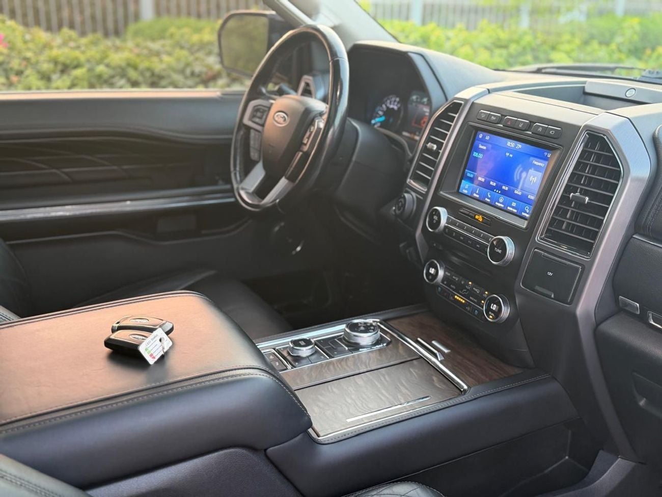 Ford Expedition PLATINUM Ford Expedition Platinum 2018 | GCC Specs | Full Option Full Service History Two Keys