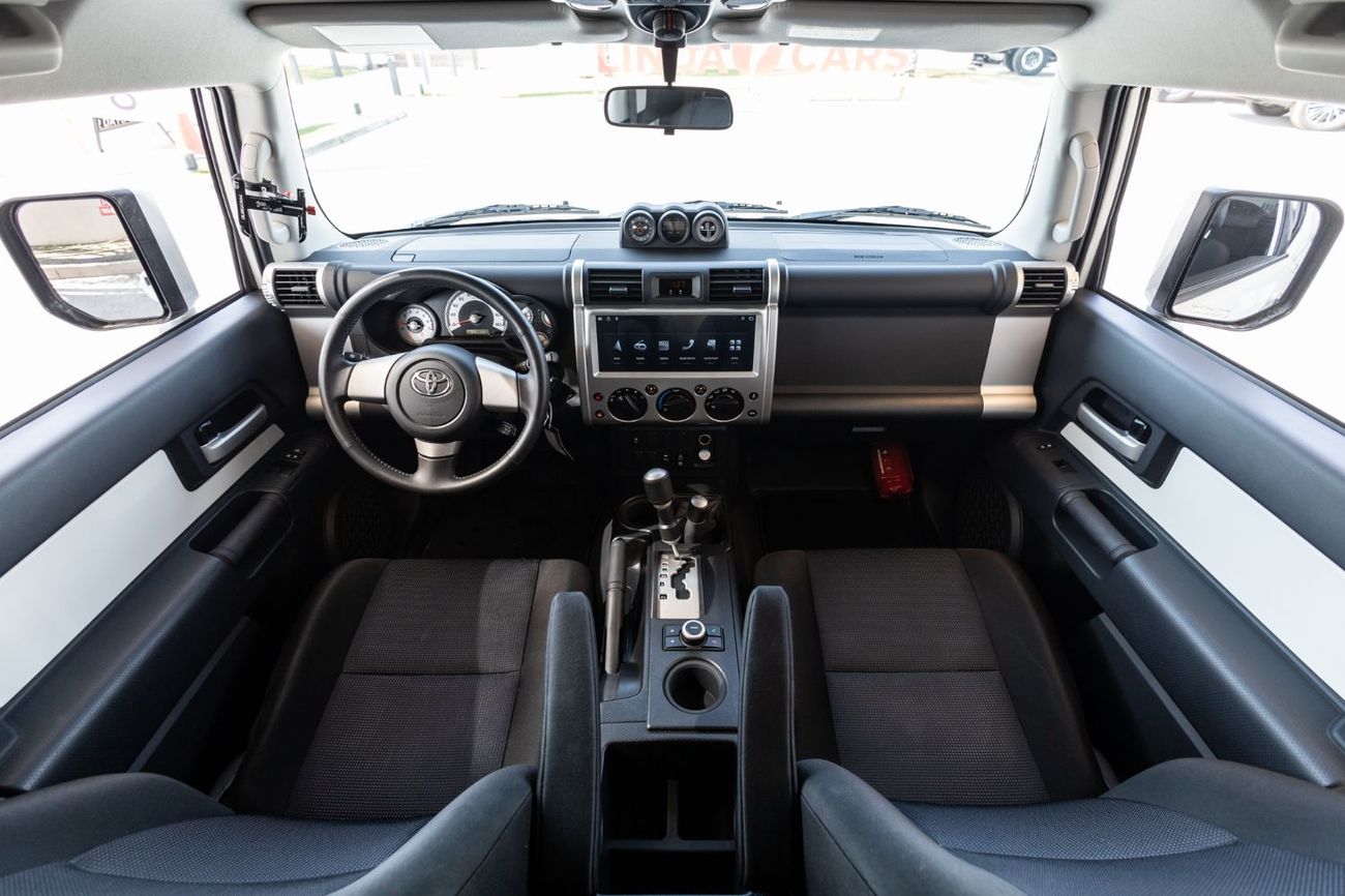 Toyota FJ Cruiser GXR 4.0L A/T