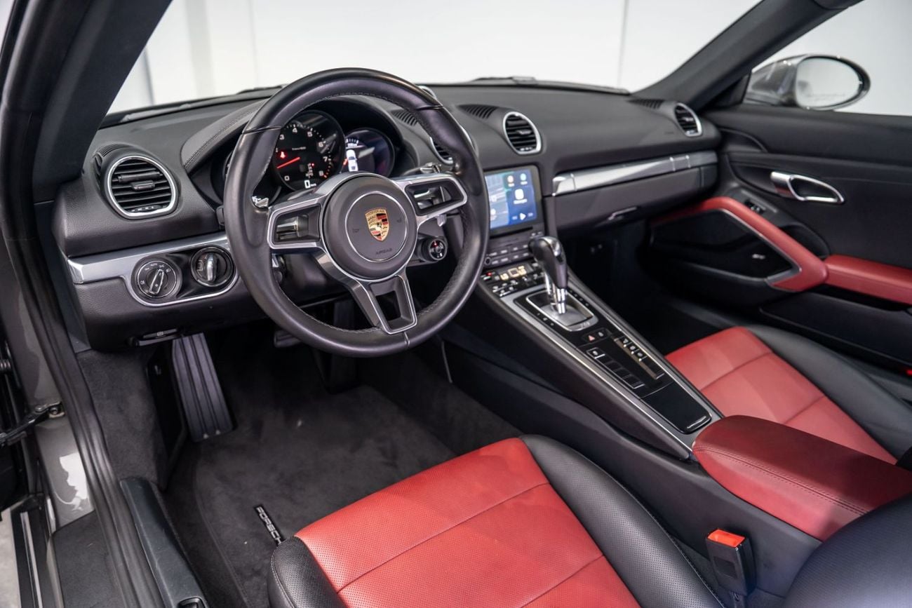 Porsche 718 Cayman
