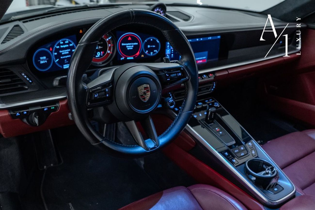 Porsche 911 Turbo S 3.8L (640 HP) Coupe 2020 Porsche 911, Warranty, Full Service History, Sport Chrono Package,