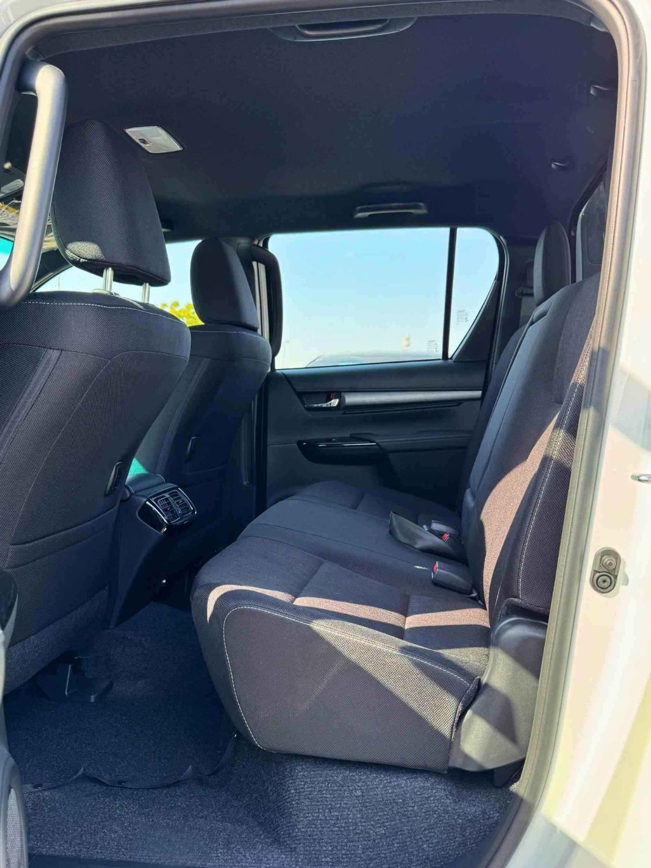 Toyota Hilux ADVENTURE |  4.0L V6 PETROL | 360* CAMERA | PUSH START | REAR A/C | OMAN SPECS | (CODE # 69015)