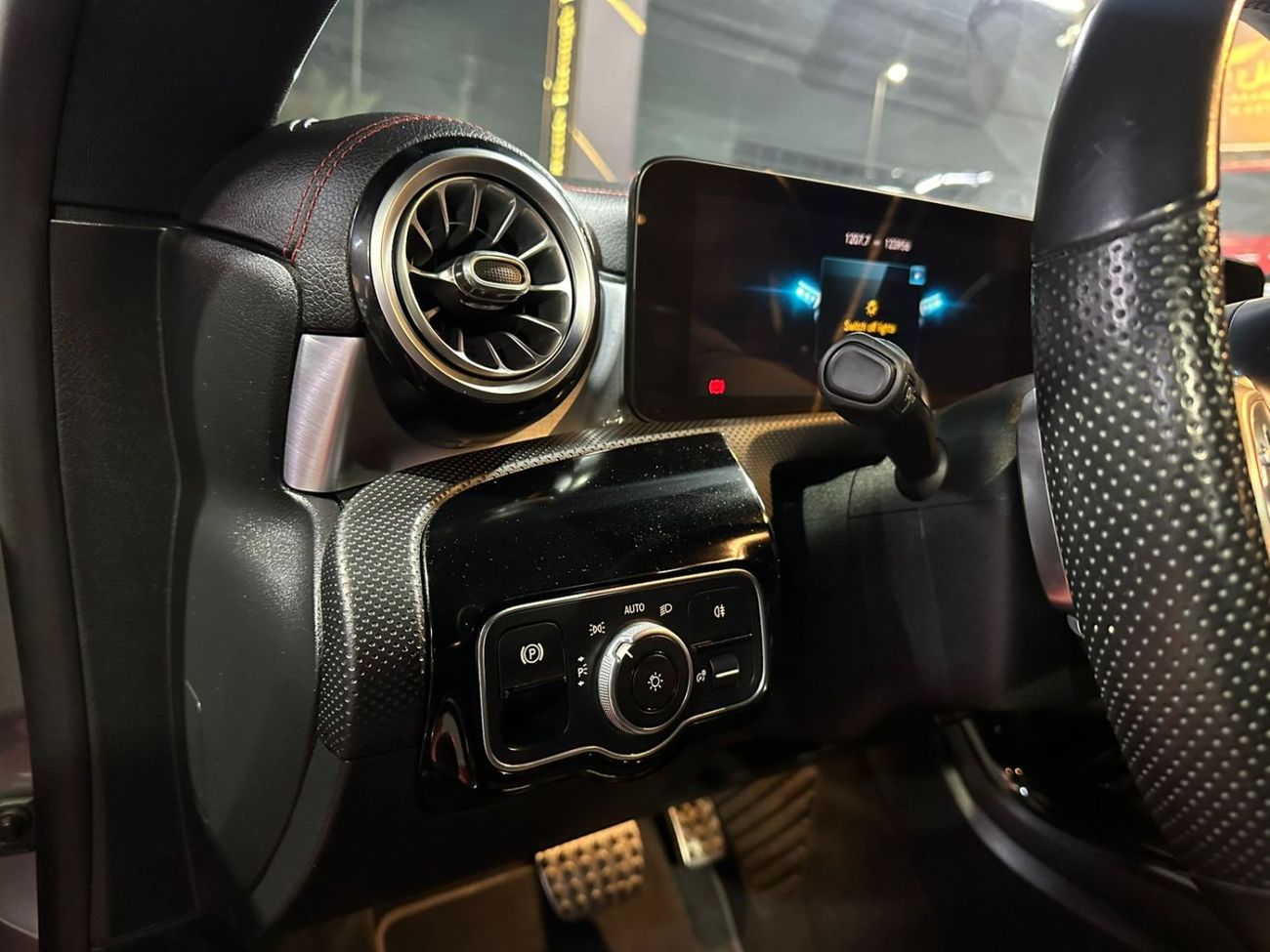 Mercedes-Benz CLA 250 Std 2.0L (224 HP)