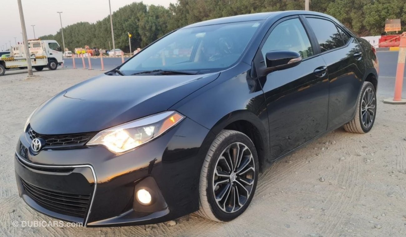 Toyota Corolla 2014 Sports Leather Seats with Alloy Wheels