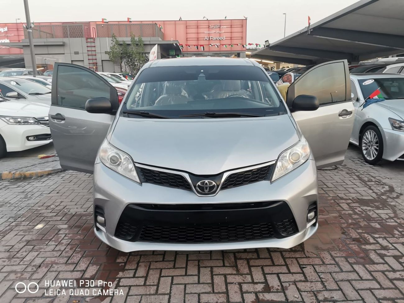 تويوتا سيينا American import, full option