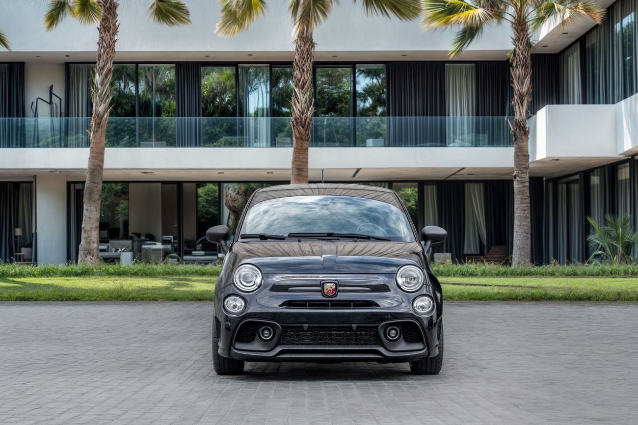 أبارث 595 595 Competizione | 1,273 P.M | 0% Downpayment | Low KM