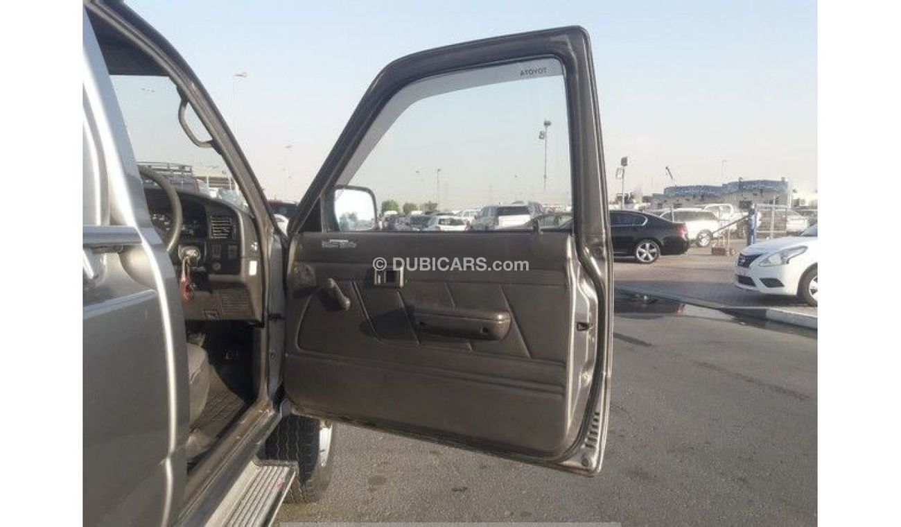 Toyota Hilux TOYOTA HILUX RIGHT HAND DRIVE (PM914)