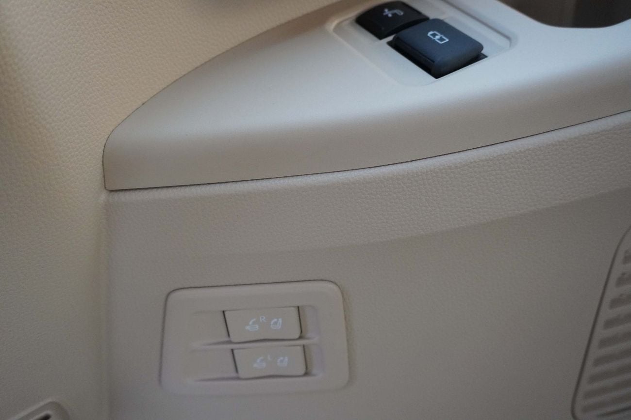 تويوتا لاند كروزر 3.5T VXR Hybrid