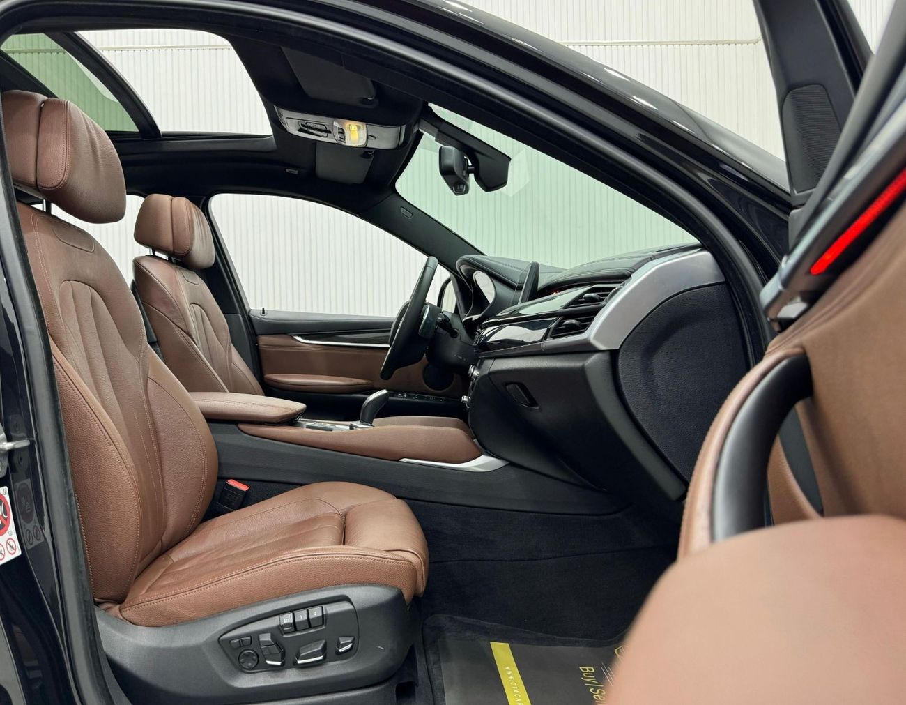 BMW X6 35i Exclusive 3.0L 2016 BMW X6 xDrive35i, Service History, Low Kms, Excellent Condition, GCC