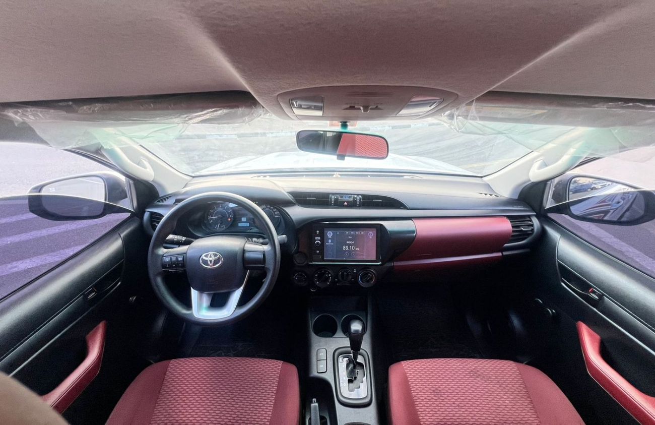 تويوتا هيلوكس 2022 Toyota Hilux GL 2.7L V4 - 4x4 AWD Original Paint - GCC -  Patrol Automatic